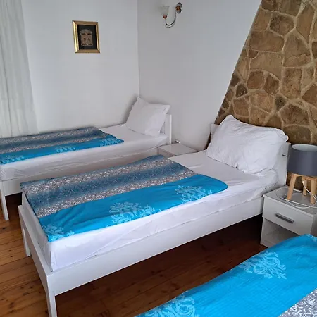 Linea M * 莫斯塔尔